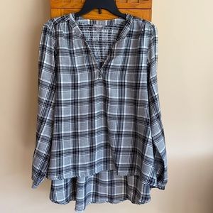 Cute Black and White Top.